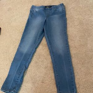 Skinny jeans